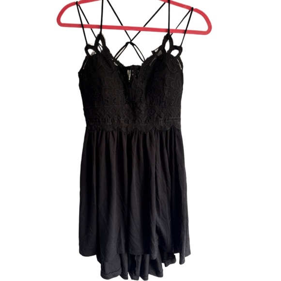 Zenana Outfitters Black Lace top XL - Picture 6 of 10